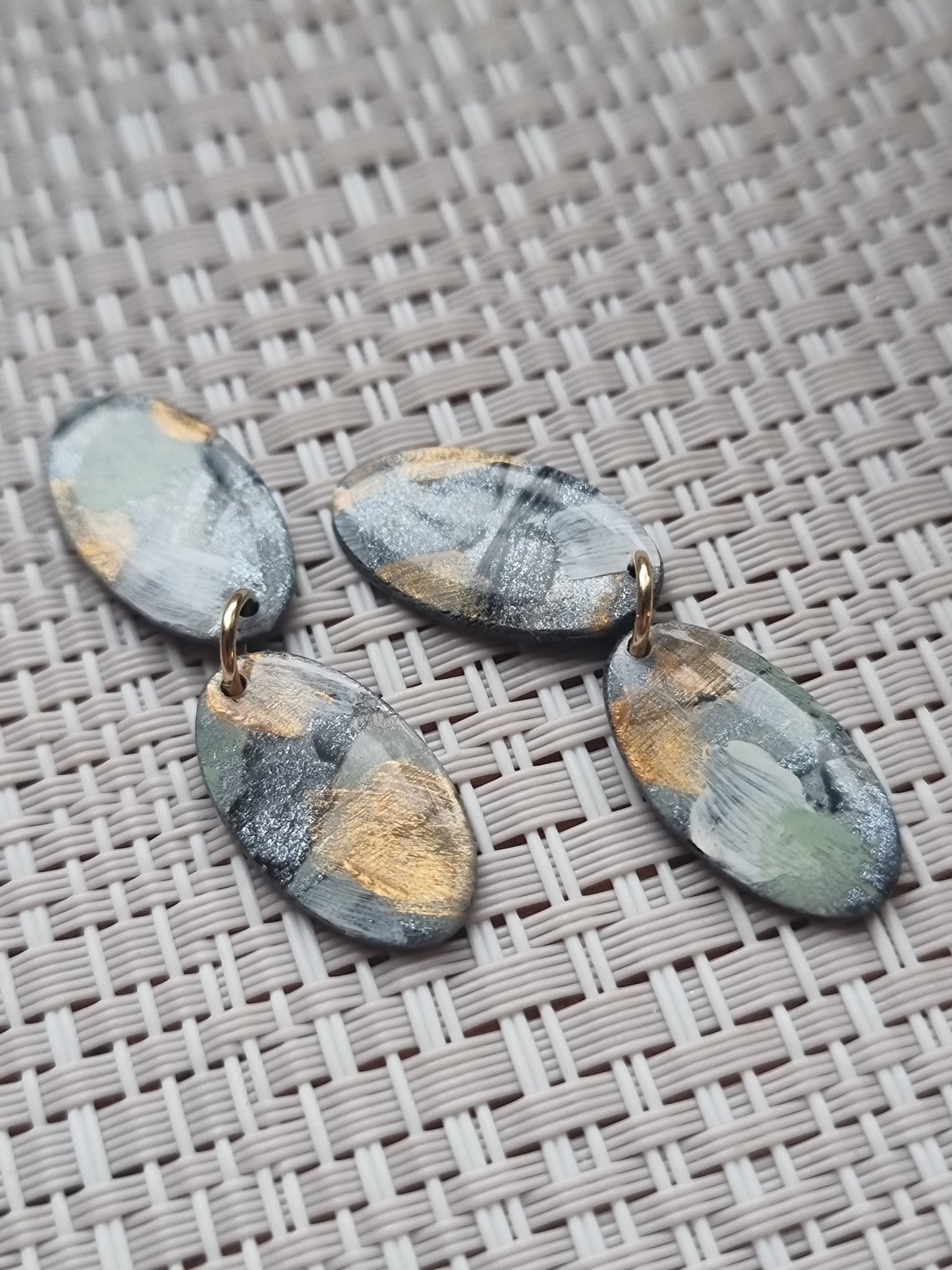 Abstract oval dangles