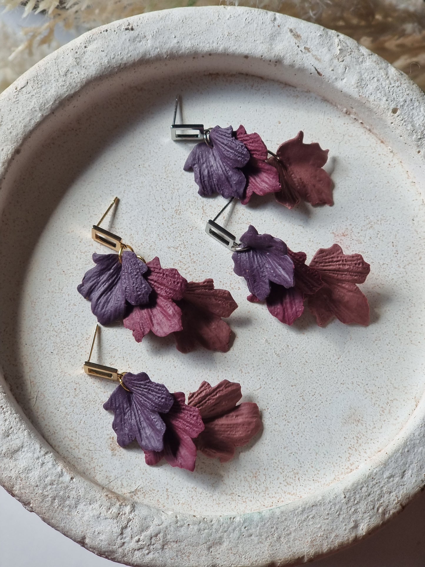 Falling leaves dangles