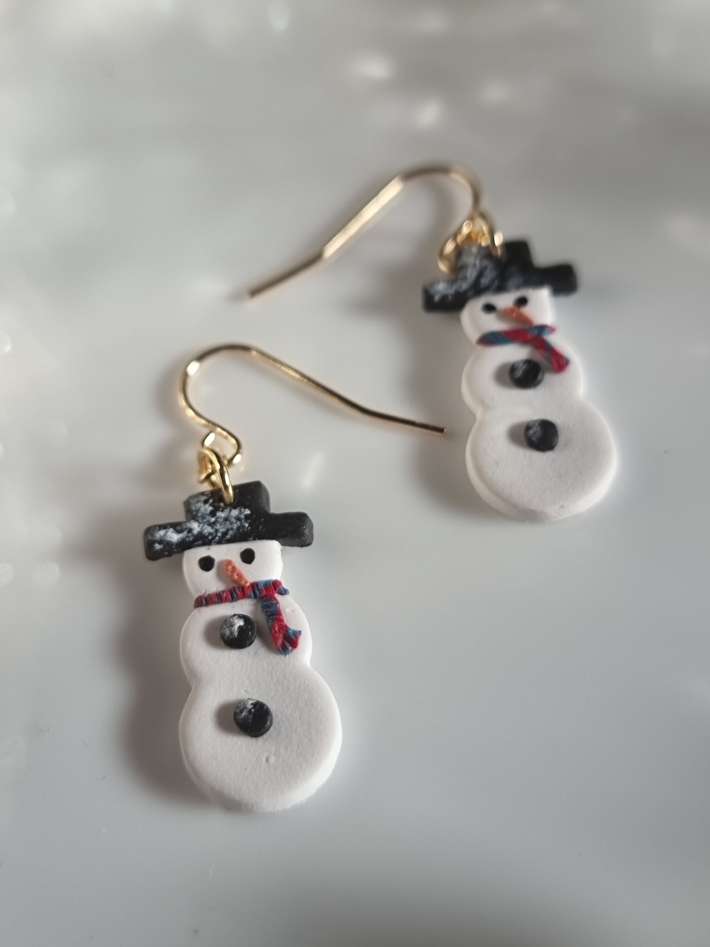 Snowman dangles| Can be switched for silver/ ball stud