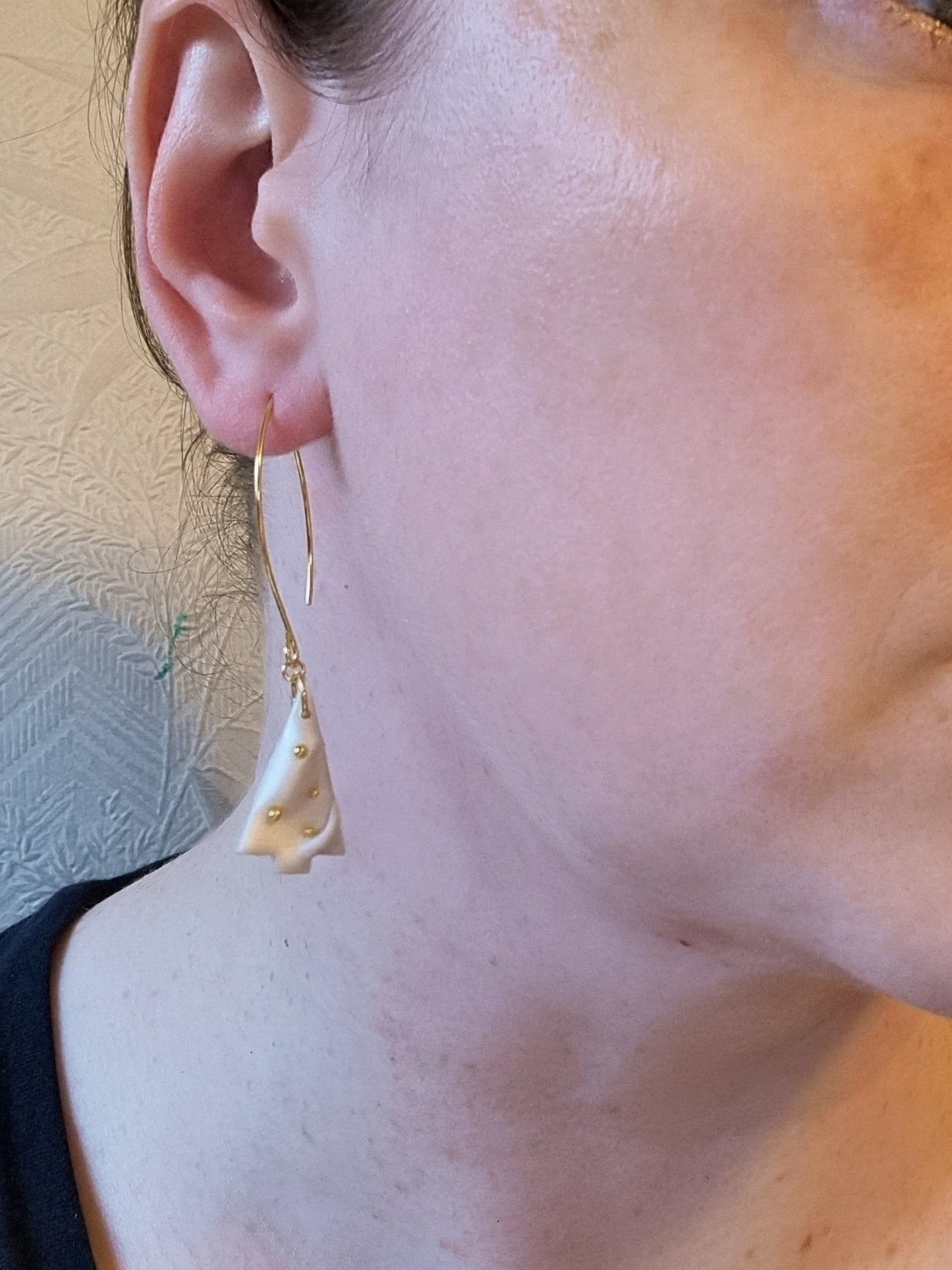 Draped pearl tree dangles
