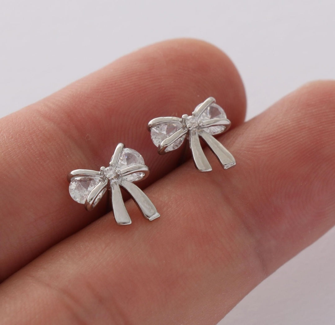 Bow CZ studs