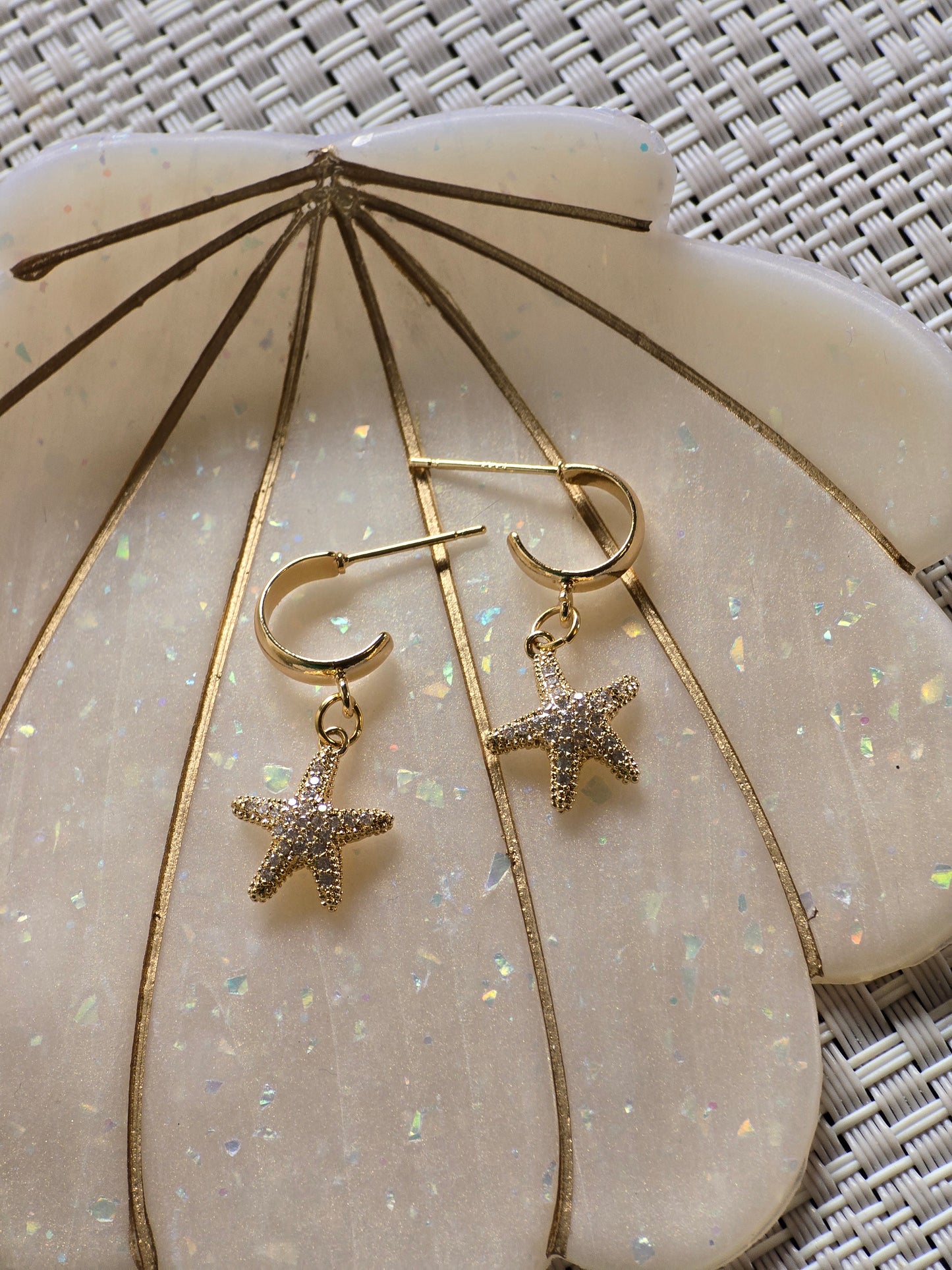 CZ starfish huggies