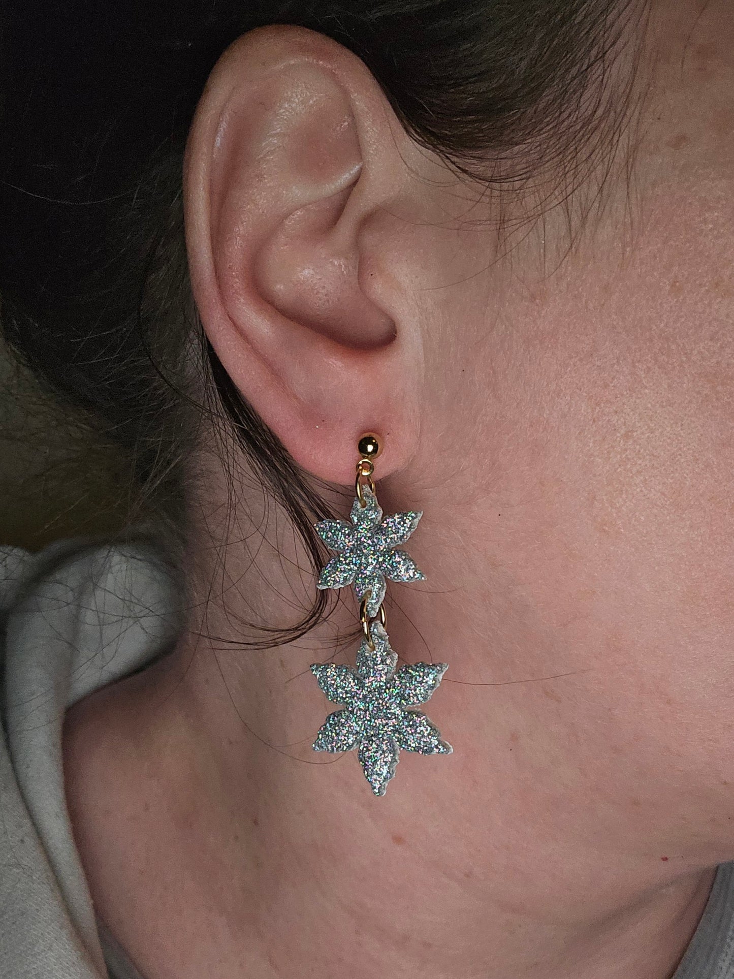 Snowflake dangles