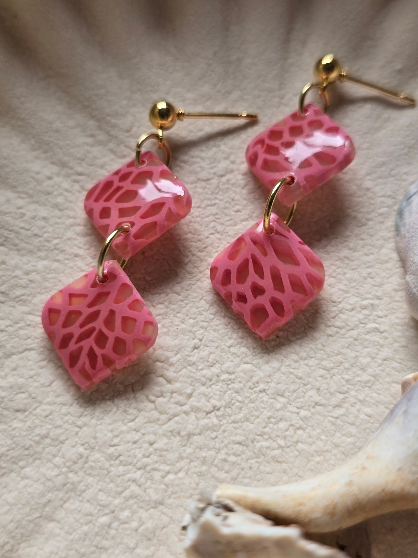 Talulah midi pink coral| can be switched for silver/fish hook