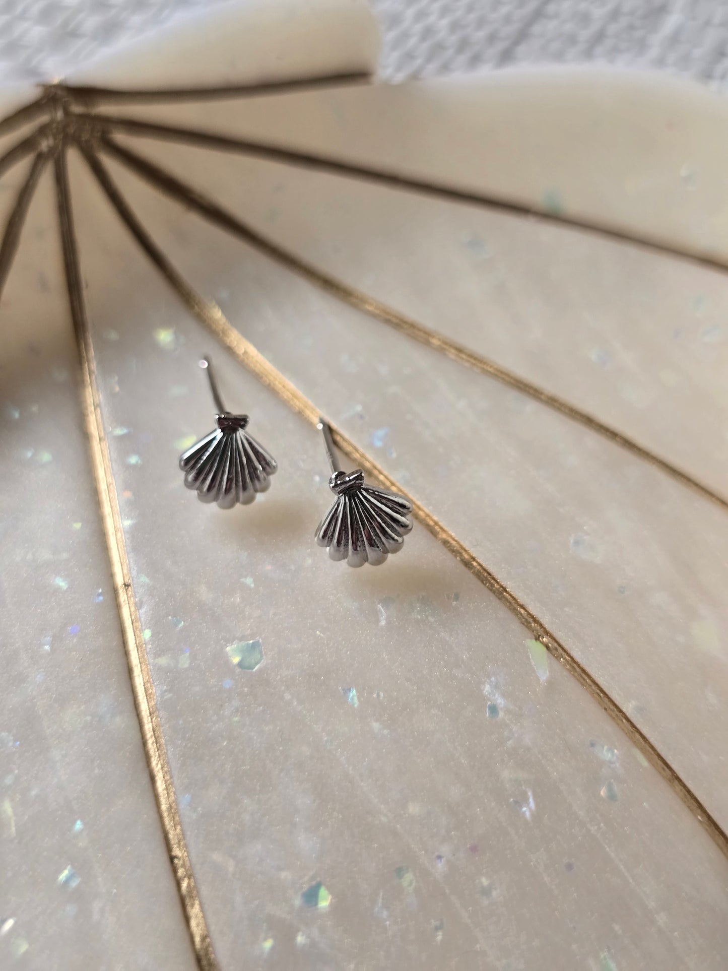 Shell studs