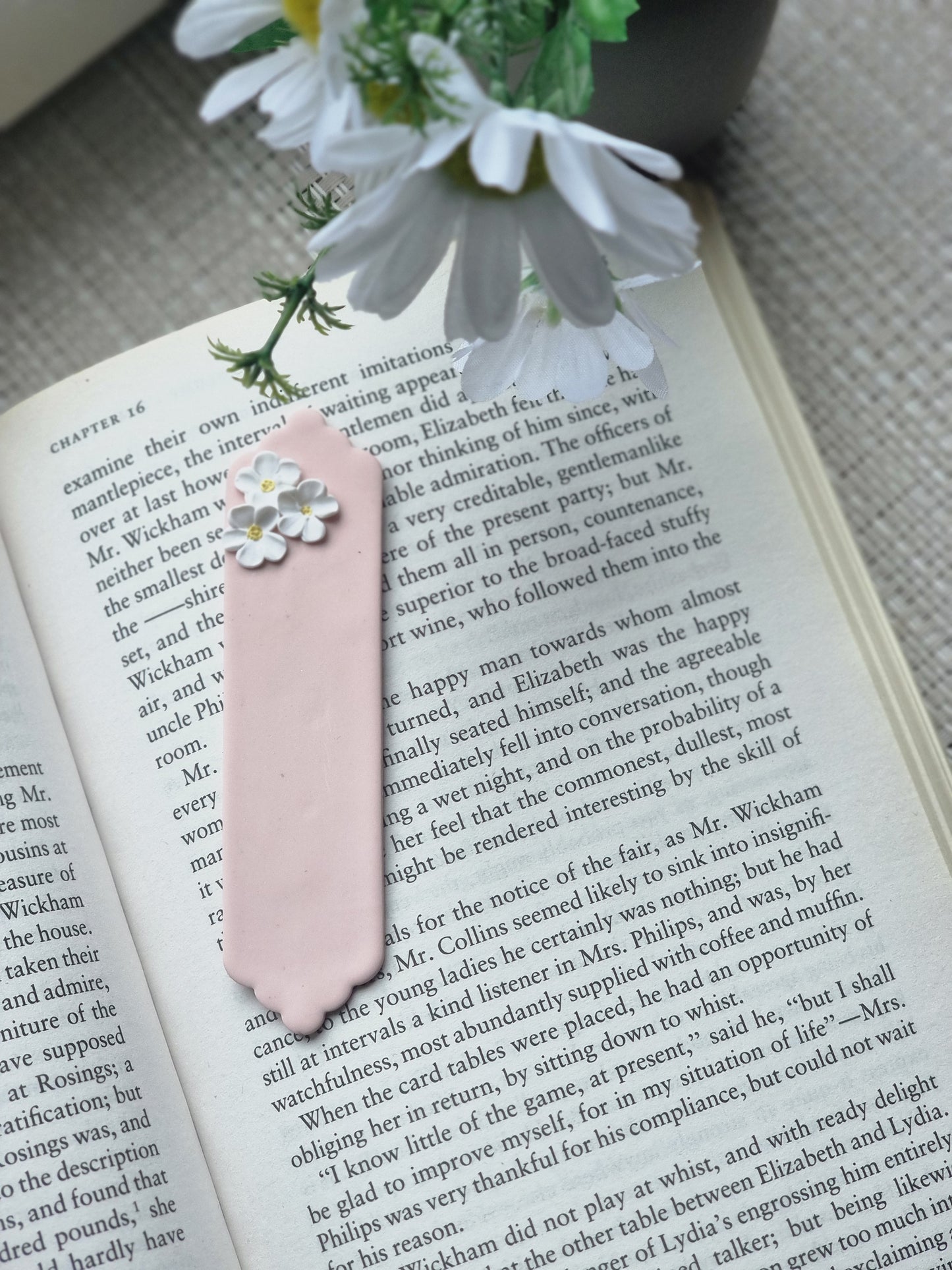 Daisy detailed bookmark