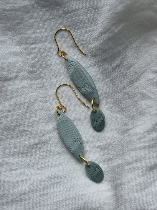 Green gradient textured dangles| can be switched silver