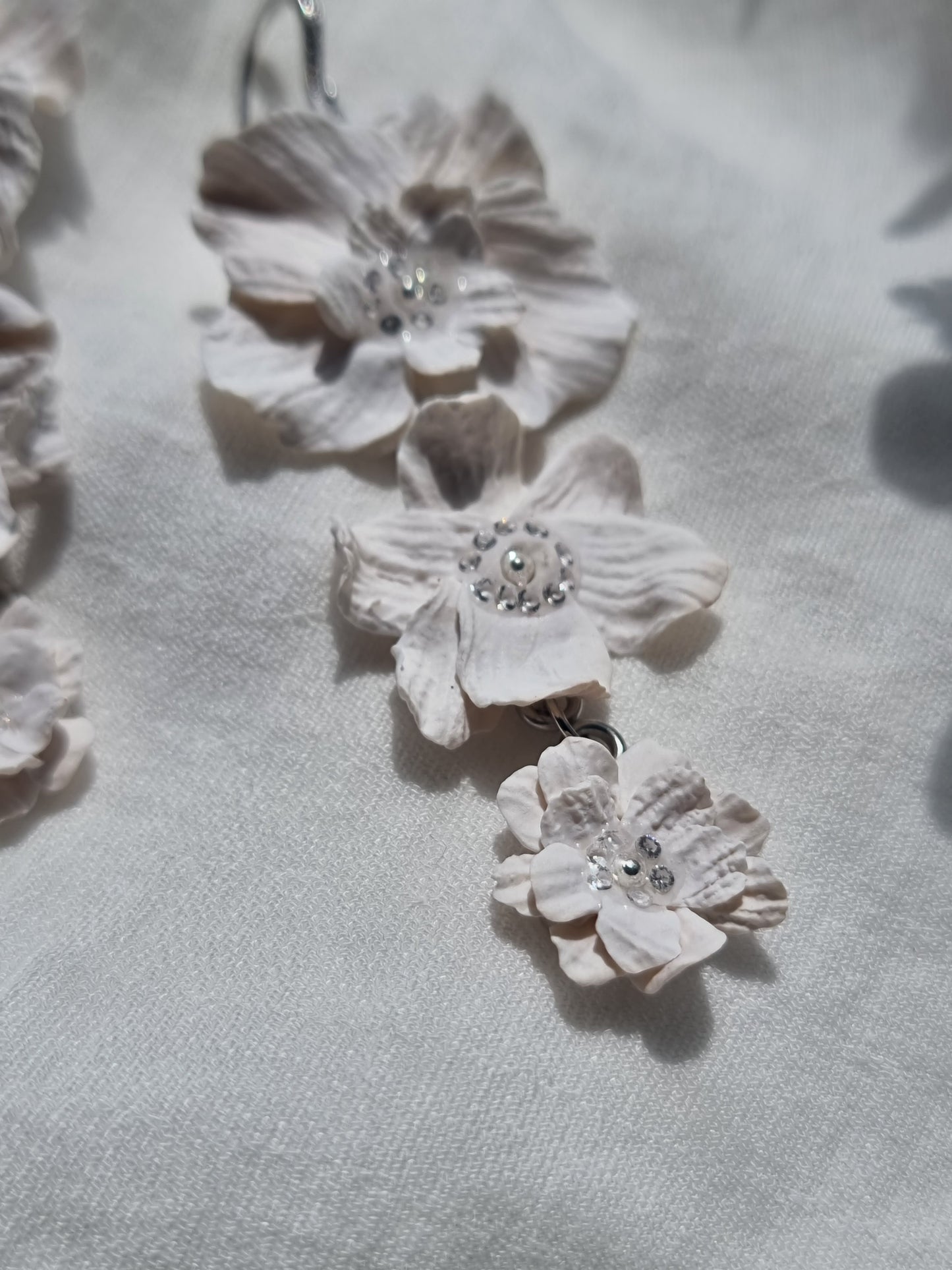 White Flora Bridal earrings