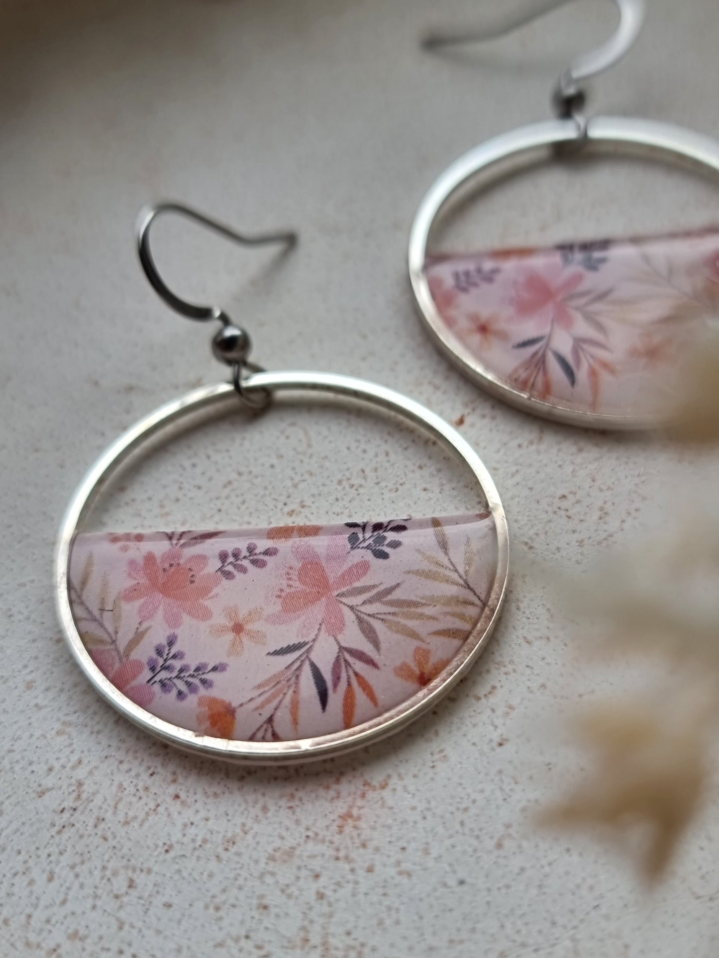 Half circle dangles