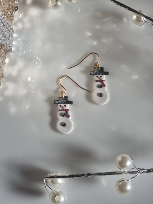 Snowman dangles| Can be switched for silver/ ball stud