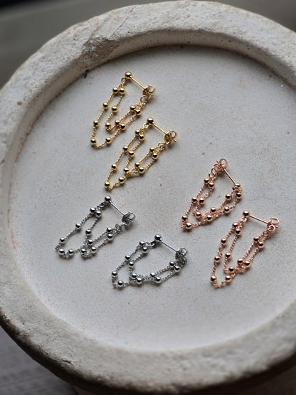 Chain dangles