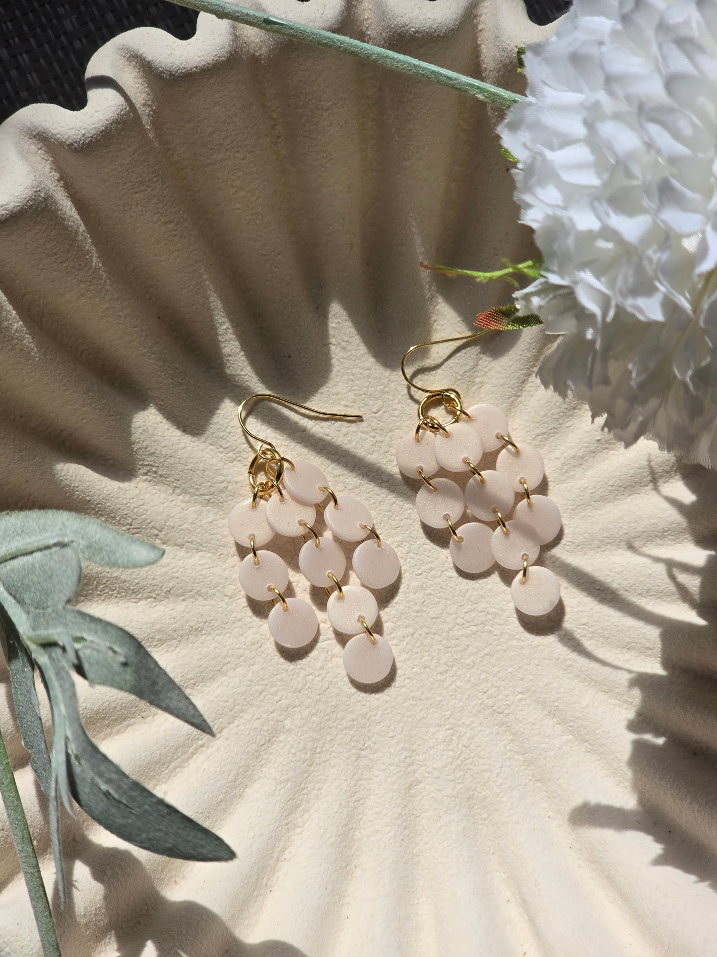 Circle chain drop earrings