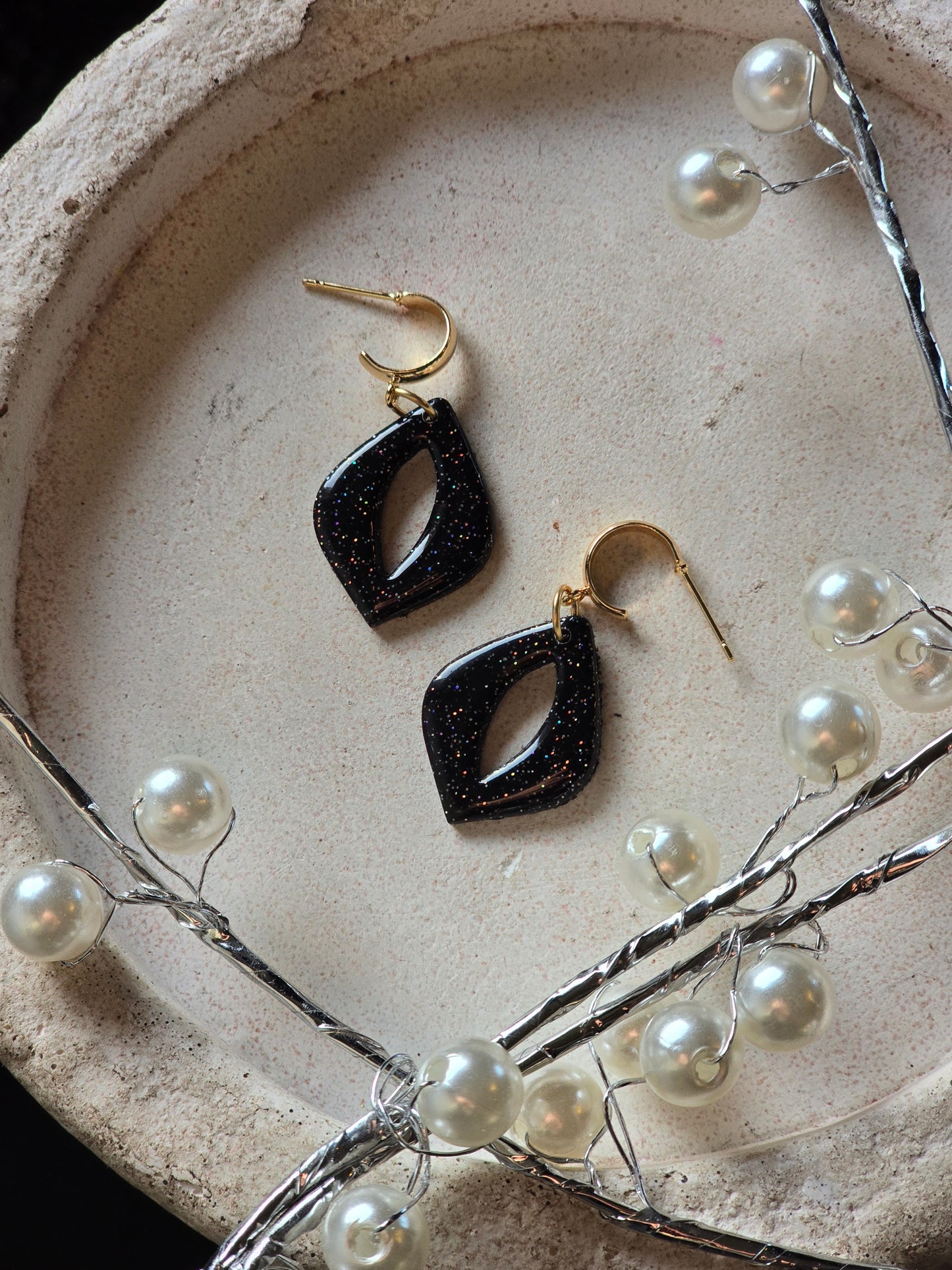 Black glitter huggies|can be switched for silver