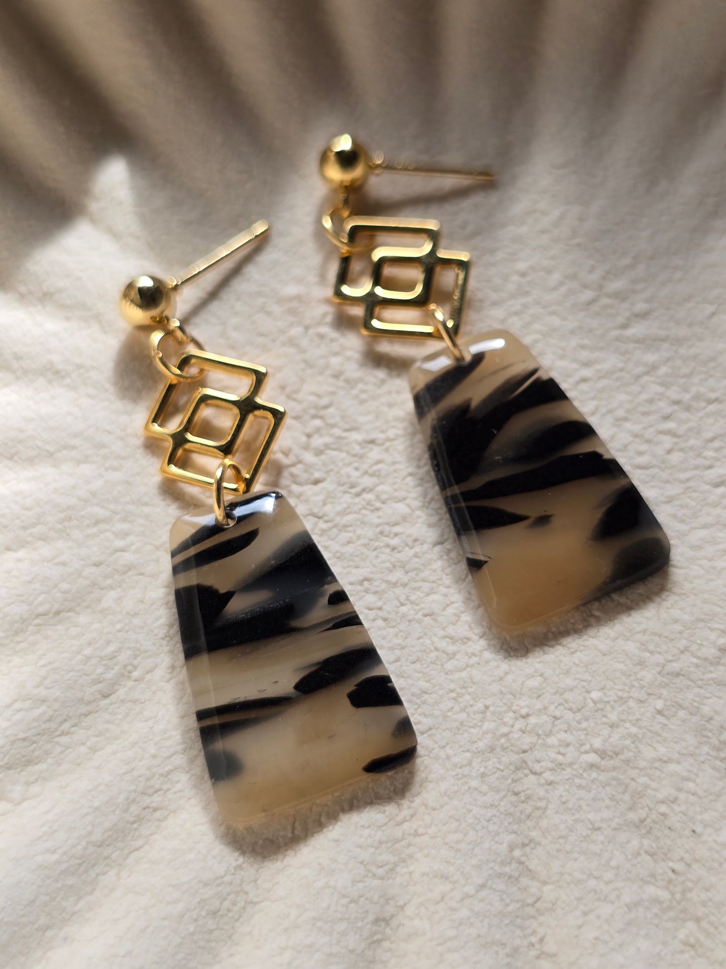 Faux tortoise shell geometric dangles| can be switched for silver