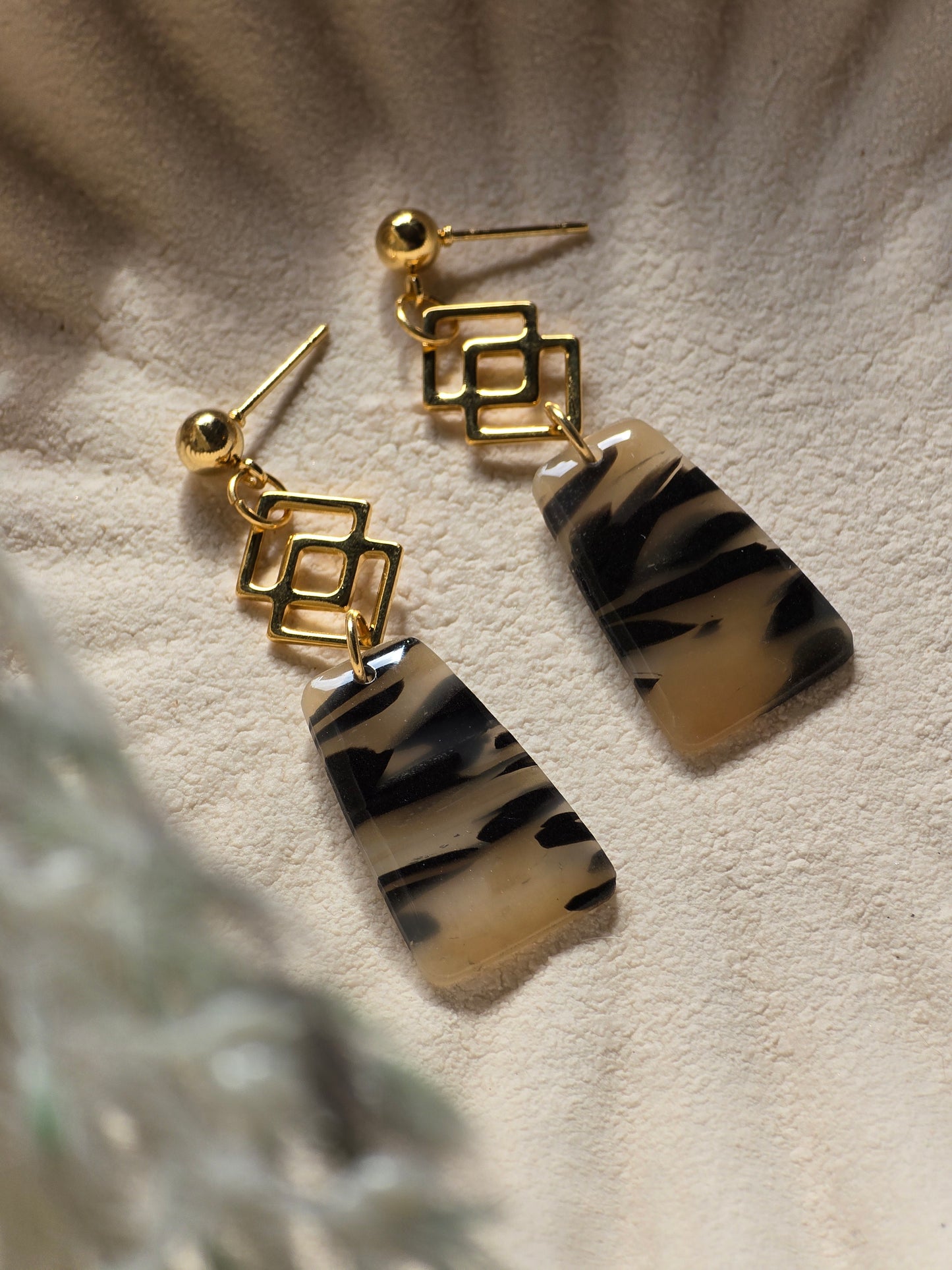 Faux tortoise shell geometric dangles| can be switched for silver