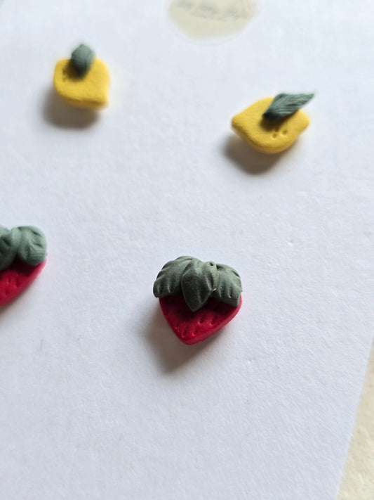 Strawberry and lemon stud pack
