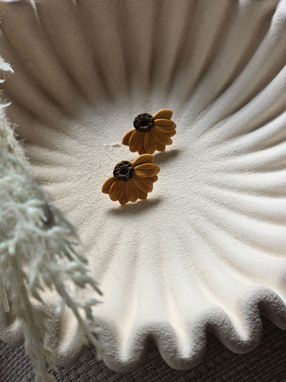 Sunflower studs
