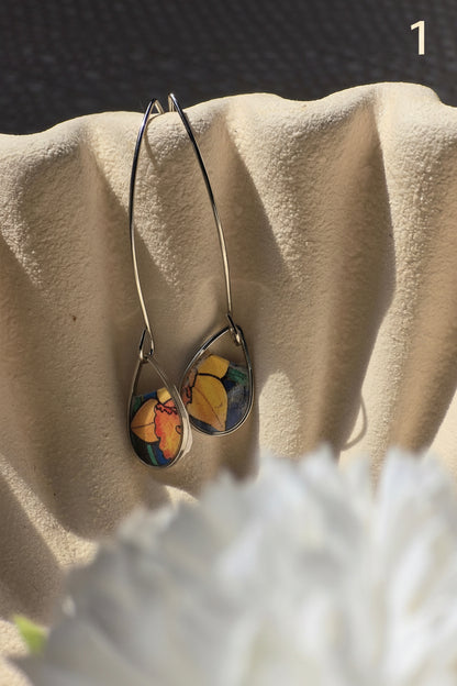 Floral drop earrings in silver