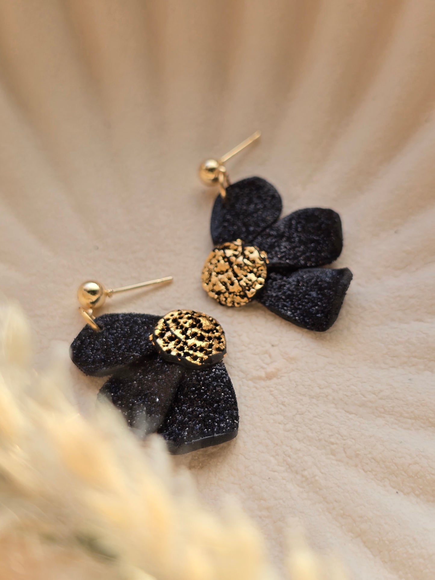 Glitter flower dangles| can be switched for fish hook