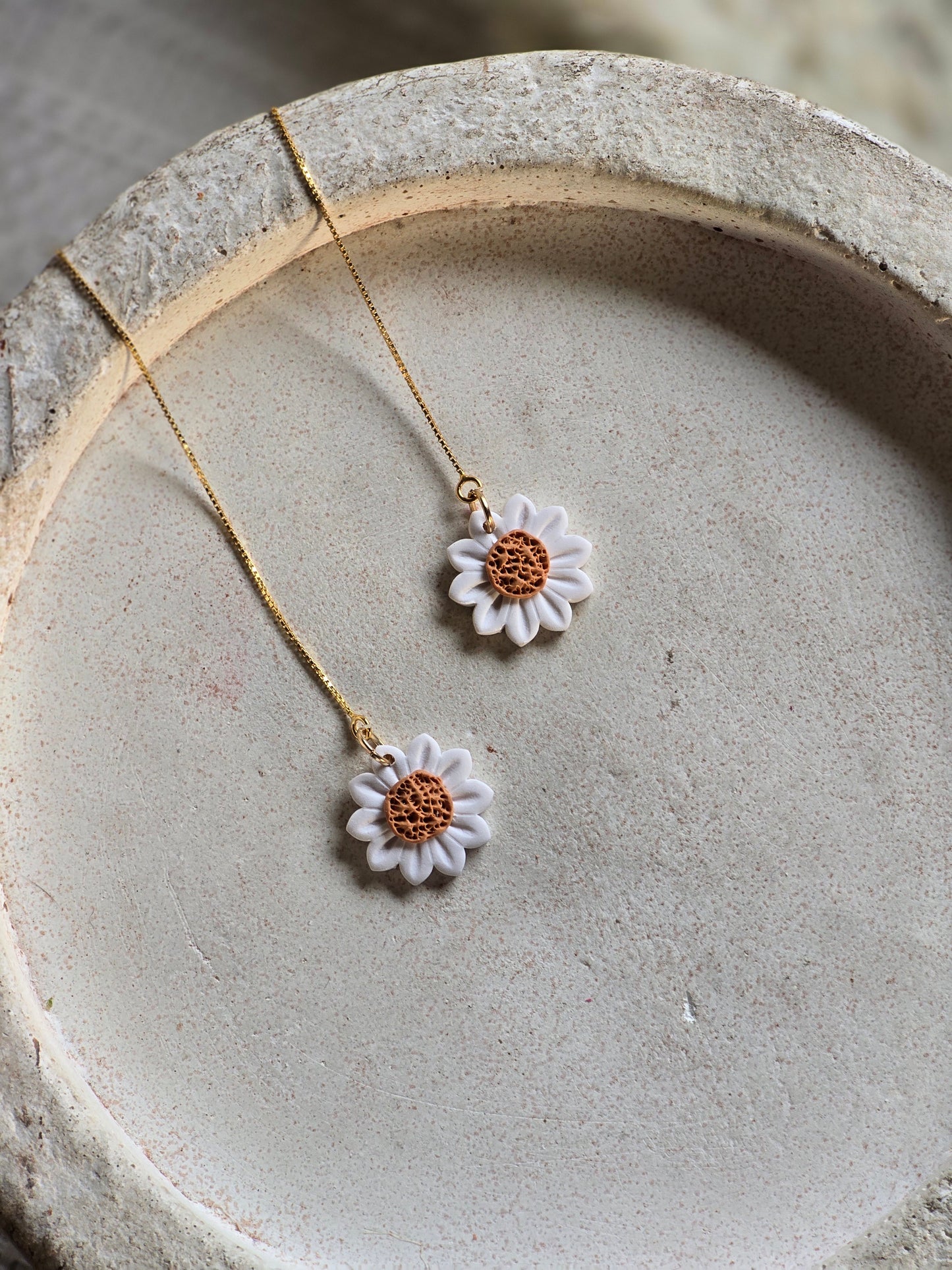 Daisy threaders| can be switched for silver