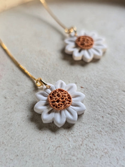 Daisy threaders| can be switched for silver