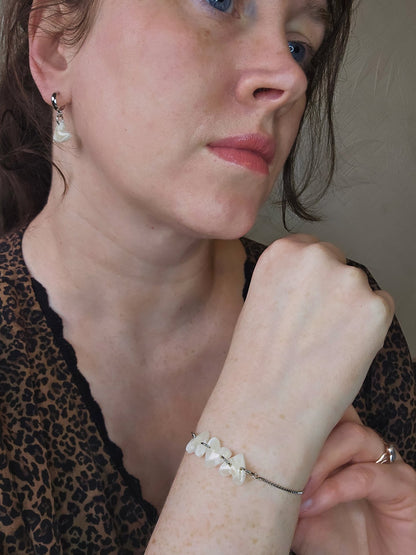 Heart bracelet and earrings set in silver