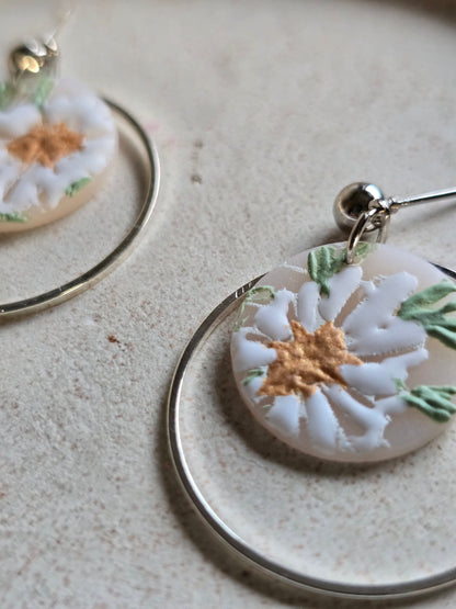 Painted daisy dangles
