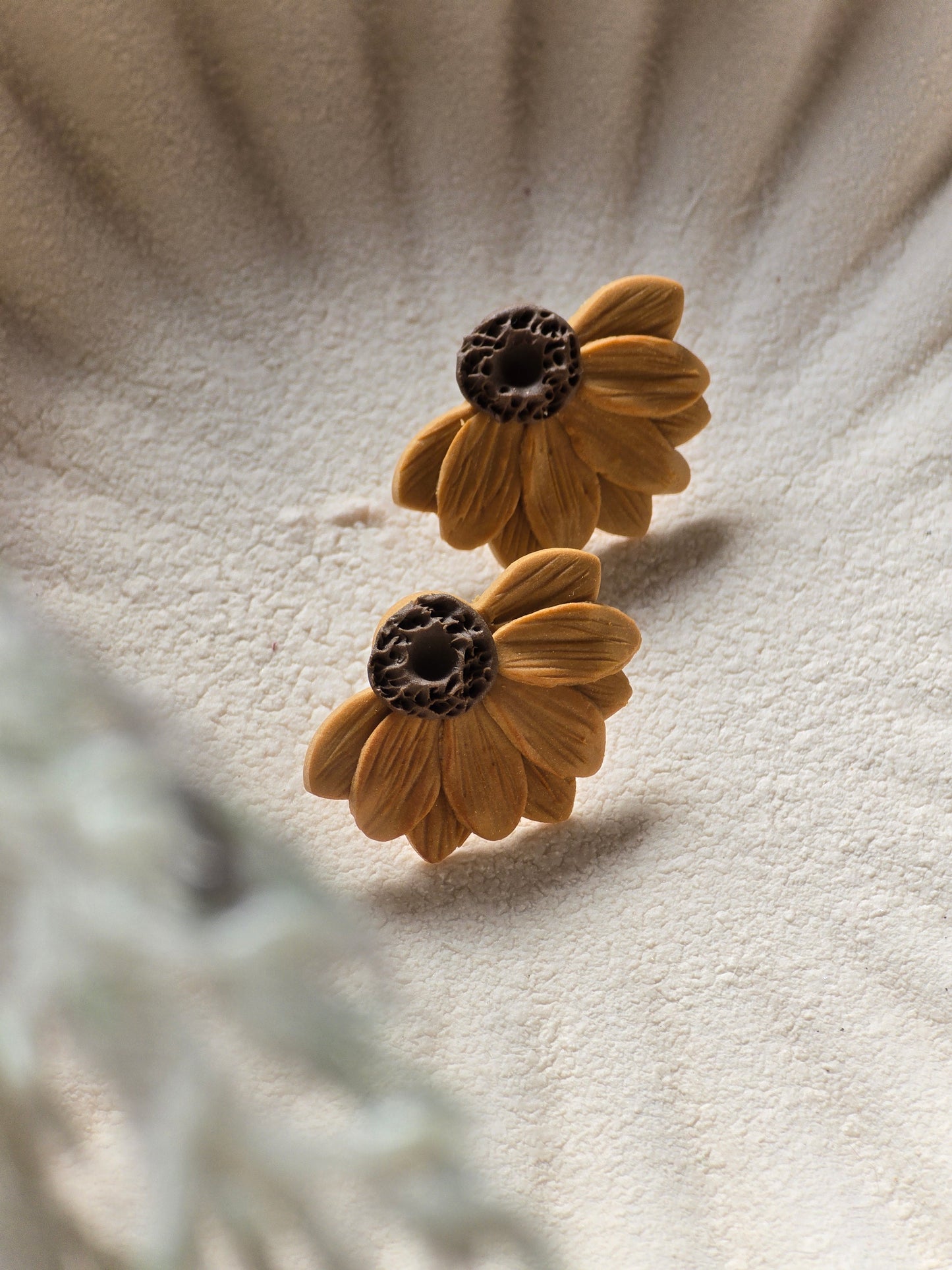 Sunflower studs