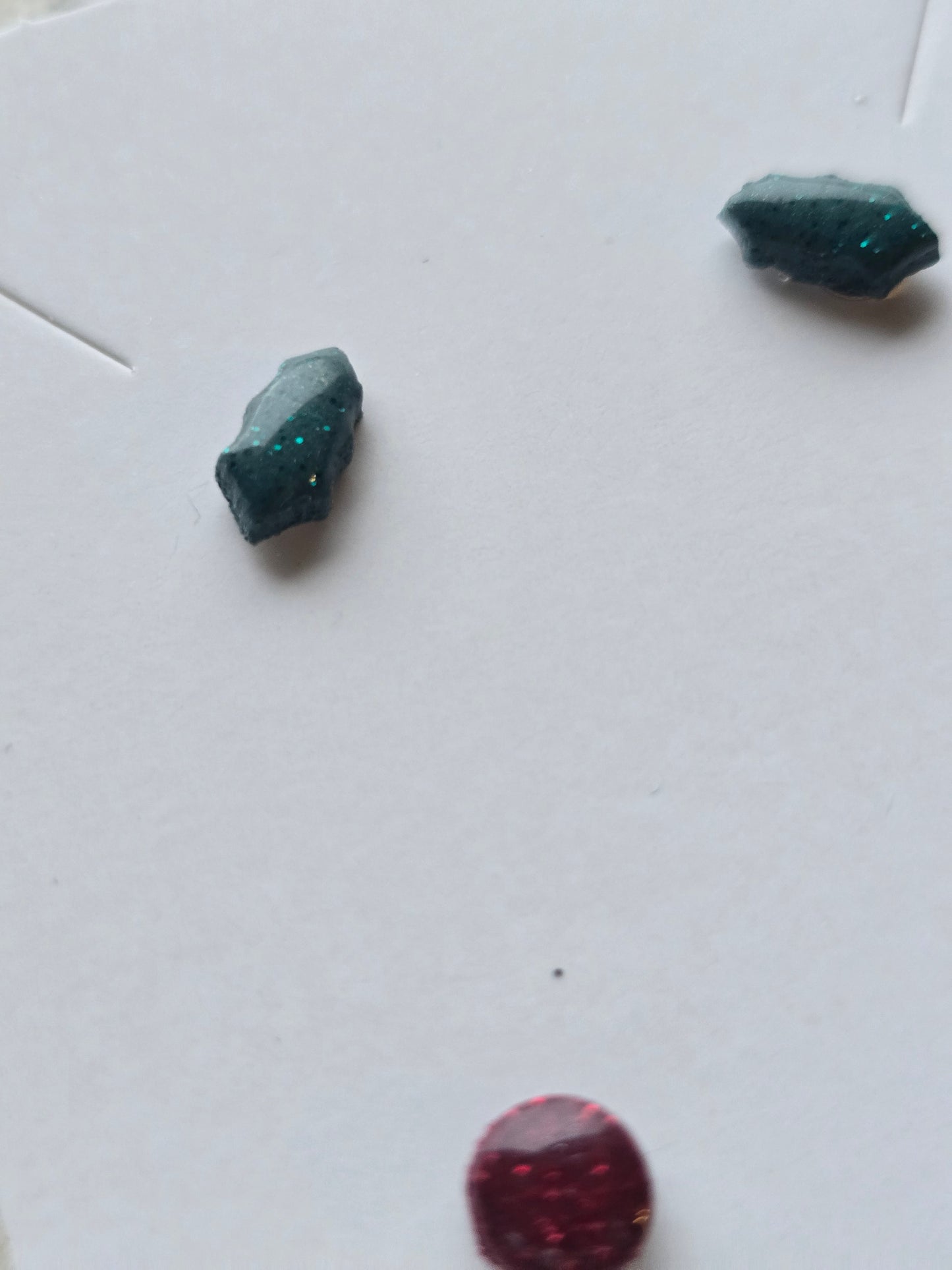 Holly/Berry stud pack