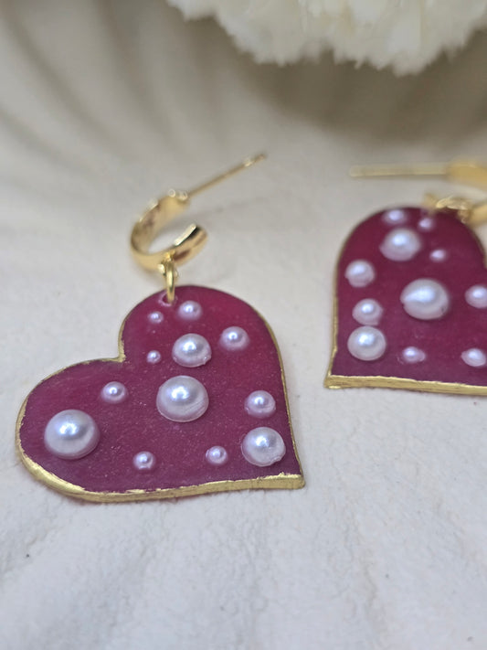 Pearl heart huggies