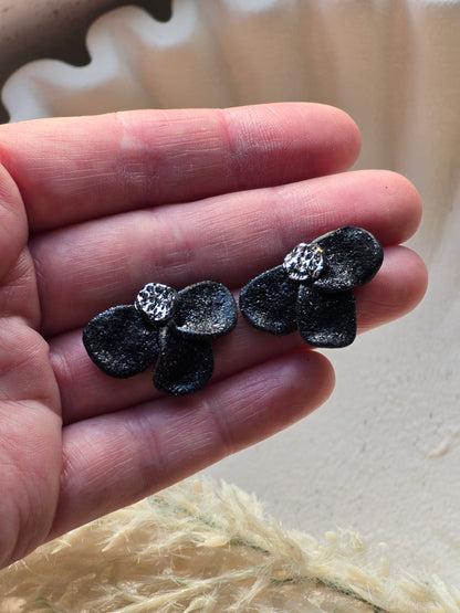 Glitter flower studs