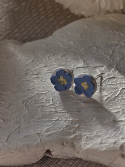 Forget-me-not studs